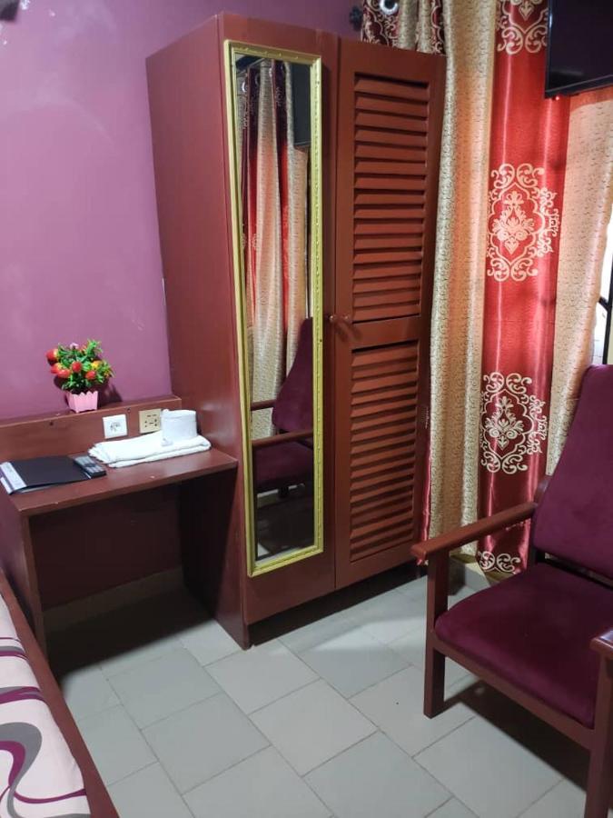 Britannia Hôtel Cmr Yaoundé Extérieur photo