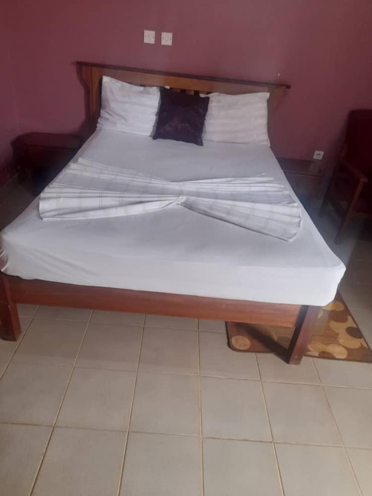 Britannia Hôtel Cmr Yaoundé Extérieur photo