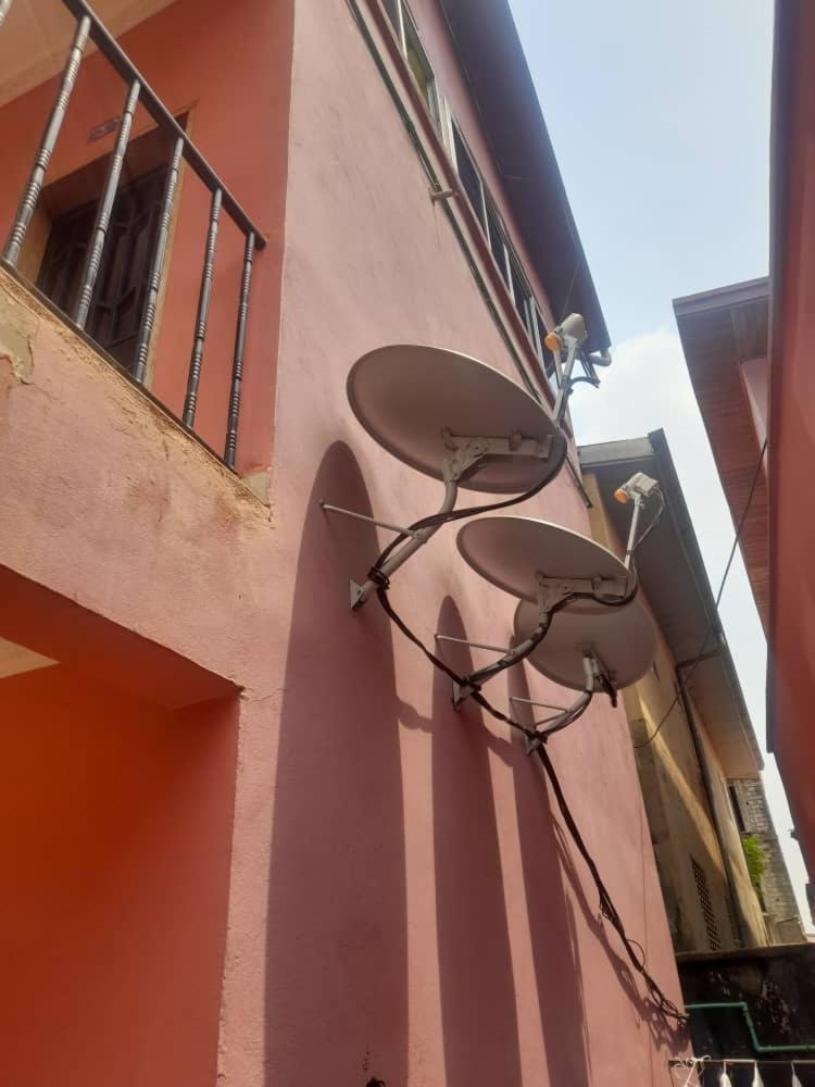 Britannia Hôtel Cmr Yaoundé Extérieur photo