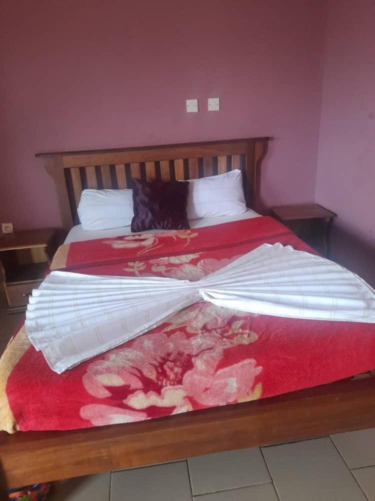Britannia Hôtel Cmr Yaoundé Extérieur photo